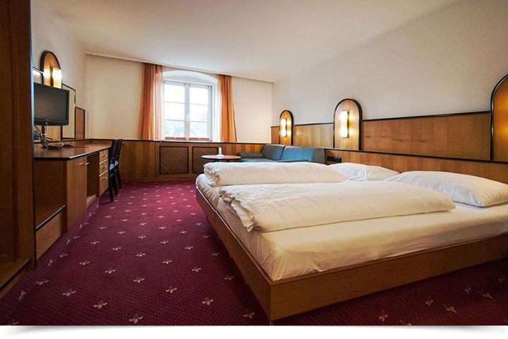 Sonne Zimmer Donaublick Hotel